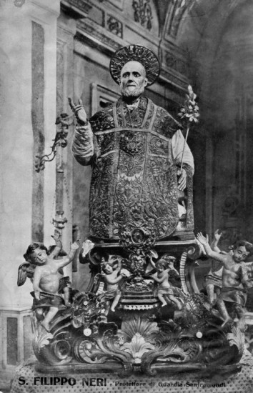 Storica immagine restaurata di San Filippo Neri a Guardia Sanframondi (Bn)