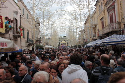 Folla al Corso.jpg