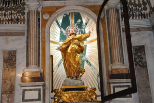 28 giugno 2015 foto dell'esposizione della<br />Sacra Immagine del SS. Salvatore dalla<br />Cappella all'Altare